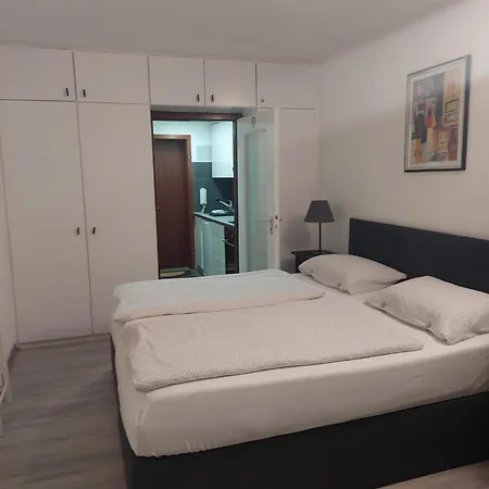 Ferienwohnung Resit 4 *